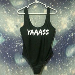 💋YAAASS Swimsuit💋 *NWOT*
